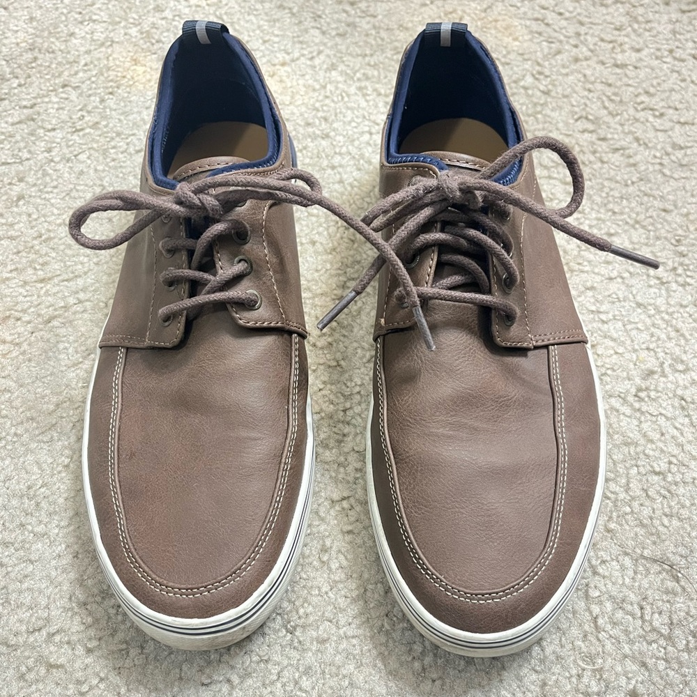 Men’s Brown Shoes, Navy Details- Size: 10.5